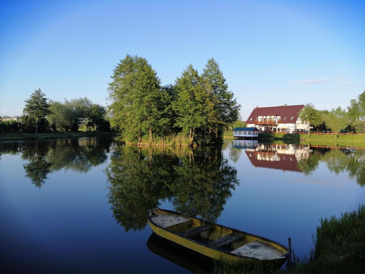 Restauracja Teo Hotel Cieszkow Kültér fotó