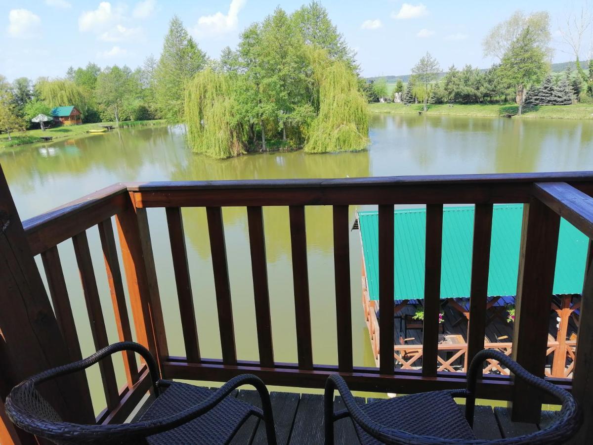 Restauracja Teo Hotel Cieszkow Kültér fotó