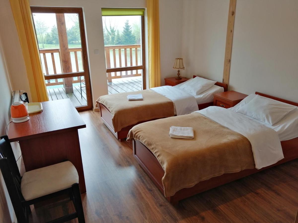 Restauracja Teo Hotel Cieszkow Kültér fotó